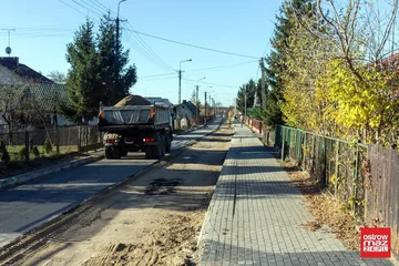 Podstoczysko w połowie z asfaltem. Ostrada skończy prace z końcem października? (zdjęcia)