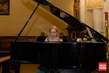 Recital w hołdzie niepodległej (zdjęcia, wideo)