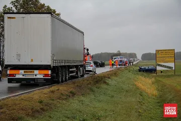Wypadek na trasie Ostrów Mazowiecka - Łomża. Droga całkowicie zablokowana! (zdjęcia, wideo)