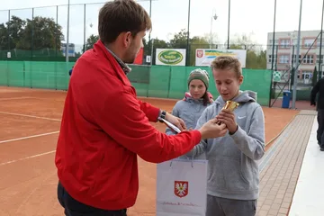 Medalowe batalie ostrowskich tenisistów (zdjęcia)