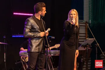 Piękna Basia Kurdej-Szatan zaśpiewała w Ostrowi Mazowieckiej (zdjęcia, wideo)