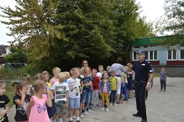 Dzieci uczyły się przechodzić przez jezdnię (zdjęcia)