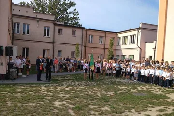 Rozpoczęcie roku szkolnego w "dwójce" (zdjęcia)