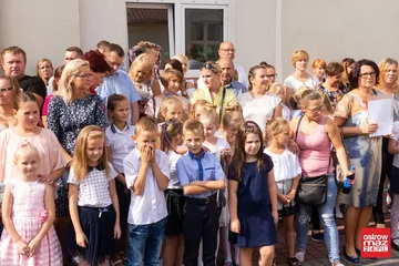 Uczniowie "Jedynki" wrócili w szkolne mury (zdjęcia)
