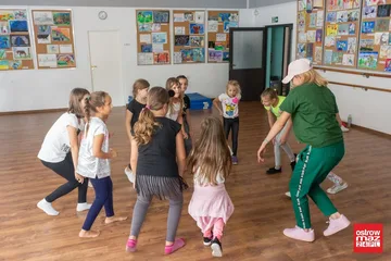 "Polly" zachęcała do tańca (zdjęcia, wideo)