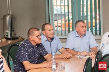 "Przewóz dzieci będzie realizowany przez prywatnych przewoźników". Obradowali gminni radni (zdjęcia, wideo)