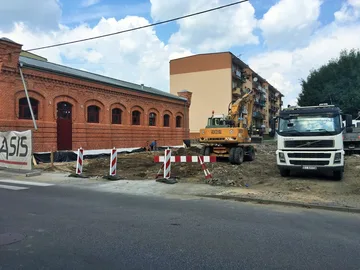 Trwają prace przy zagospodarowaniu terenu wokół Jatek (zdjęcia)