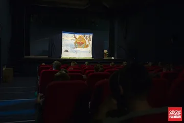 Chytry lisek przepędził zajączka z domu (zdjęcia, wideo)