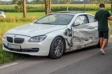 Zderzenie czterech aut na drodze w kierunku Łomży