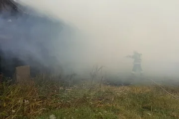 Ogromny pożar zabudowań w gminie Boguty-Pianki (zdjęcia)