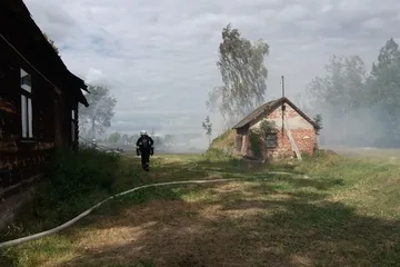 Ogromny pożar zabudowań w gminie Boguty-Pianki (zdjęcia)