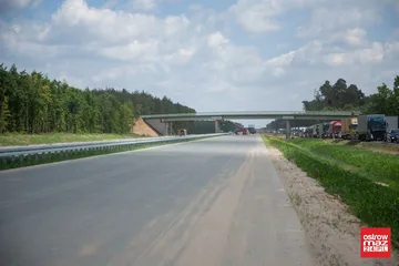 Intensywne prace na odcinkach drogi ekspresowej S8 (zdjęcia)