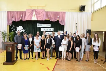 Odebrali świadectwa i rozpoczęli wakacje (zdjęcia)