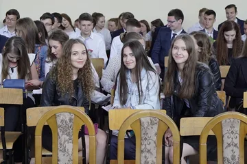 Uczniowie "Ekonomika" rozpoczęli wakacje (zdjęcia)