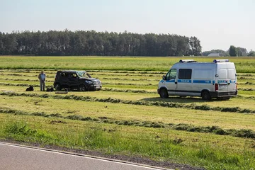 Dachowanie na trasie Ostrów Mazowiecka - Łomża (zdjęcia)