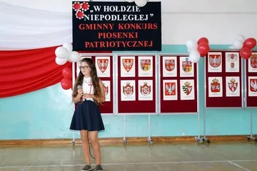 "W hołdzie Niepodległej". Konkurs piosenki patriotycznej (zdjęcia)