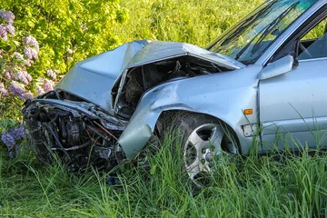 Białorusin w rowie. Kolizja na trasie Ostrów Mazowiecka - Różan (zdjęcia)