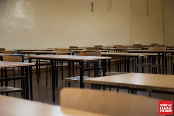 Maturzyści "Ekonomika" mierzą się z językiem polskim (zdjęcia)