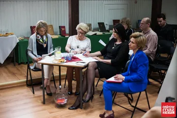  "Czytamy dla niepodległej". Konkurs na uczniów szkół średnich i dorosłych (zdjęcia, wideo)
