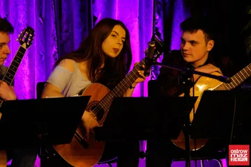 Prezentacje gitarowe (zdjęcia, wideo)
