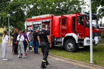 Policyjny piknik z sercem na cześć kobiet w służbie (zdjęcia)