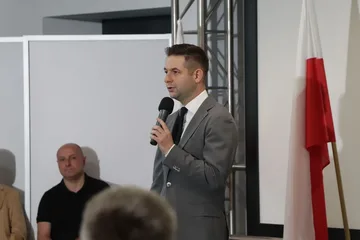 Tłumy na spotkaniu z Patrykiem Jakim w Starej Elektrowni (zdjęcia)