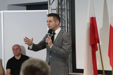 Tłumy na spotkaniu z Patrykiem Jakim w Starej Elektrowni (zdjęcia)