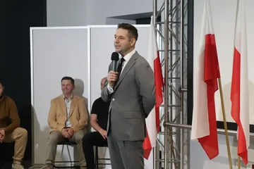 Tłumy na spotkaniu z Patrykiem Jakim w Starej Elektrowni (zdjęcia)