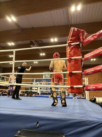 Dwa medale Mistrzostw Polski w kickboxingu wracają do Ostrowi! (zdjęcia)