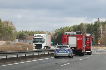 Wypadek na S8. Zderzenie osobówki z ciężarówką! (zdjęcia)