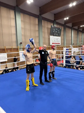 Dwa medale Mistrzostw Polski w kickboxingu wracają do Ostrowi! (zdjęcia)