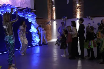 Kosmiczny Bal Karnawałowy - galaktyczna zabawa pełna atrakcji! (zdjęcia, wideo)