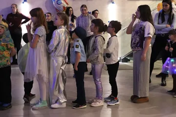 Kosmiczny Bal Karnawałowy - galaktyczna zabawa pełna atrakcji! (zdjęcia, wideo)