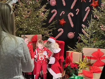 Magiczne chwile z Mikołajem. Wspomnienia ze świątecznego spotkania (zdjęcia)
