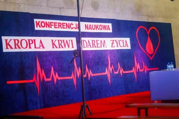 "Kropla krwi darem życia" - naukowa konferencja w "Koperniczku" (zdjęcia)