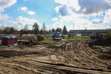  Powiat Ostrowski buduje nowoczesne boisko wielofunkcyjne! (zdjęcia)