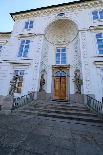 Włoscy samorządowcy i myśliwi w Łazienkach Królewskich (zdjęcia)