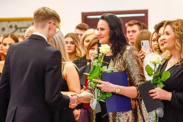 Niezapomniana studniówka maturzystów z LO im. Mikołaja Kopernika w Sali Tango (zdjęcia)