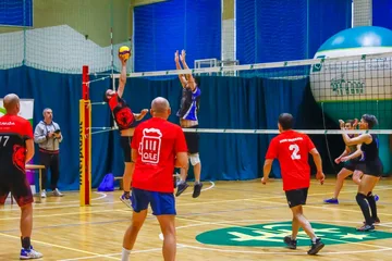 Finał sezonu Ligi Siatkarzy Amatorów - sportowe emocje i wrażenia na wysokim poziomie (zdjęcia)