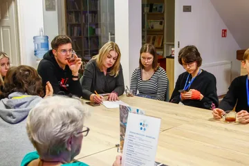 Twórca filmów animowanych odwiedził Biblioteczny Wolontariat (zdjęcia)