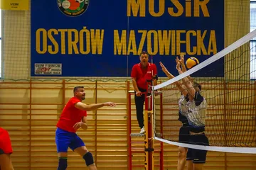 Niedzielne rozgrywki 9. kolejki Ligi Siatkarzy Amatorów (zdjęcia)