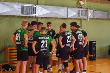 Rozgrywki 8. kolejki Siatkarskiej Ligi Amatorów (zdjęcia)