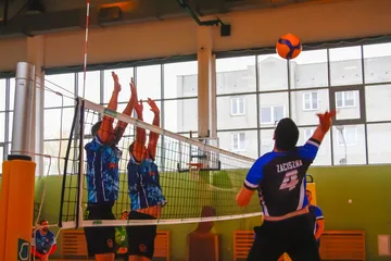Rozgrywki 8. kolejki Siatkarskiej Ligi Amatorów (zdjęcia)