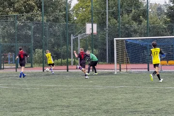 Młodzi adepci futbolu na ostrowskim Orliku (zdjęcia)