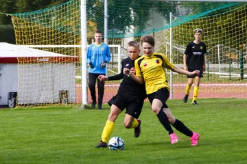 Popołudniowy mecz roczników 2009 KS Ostrovia i Żbik Nasielsk (zdjęcia)