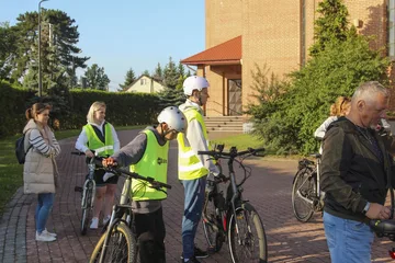 Parafianie wyruszyli w rowerową pielgrzymkę do Łomży (zdjęcia)