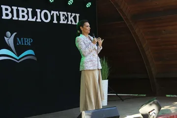 Olga Bończyk zaserwowała niezapomniany koncert z okazji jubileuszu 95-lecia biblioteki! (zdjęcia, wideo)