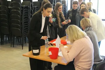 Uczniowie "Kopernika" rozpoczęli maraton maturalny (zdjęcia)