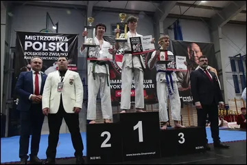 Cydejko mistrzem Polski. Chrobot ze srebrem. Podbielski, Wielądek, Grabowski z brązem (zdjęcia)