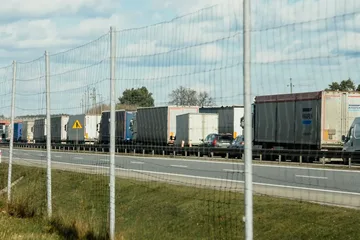 Ostrów Mazowiecka po raz kolejny walczy z korkami! Co jest przyczyną? (zdjęcia)